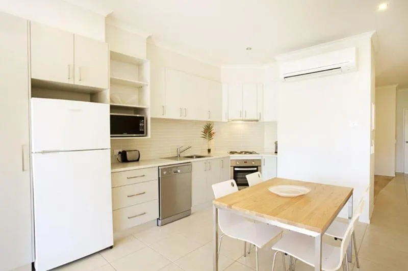 Freshwater East Kimberley Apartments - Image 1