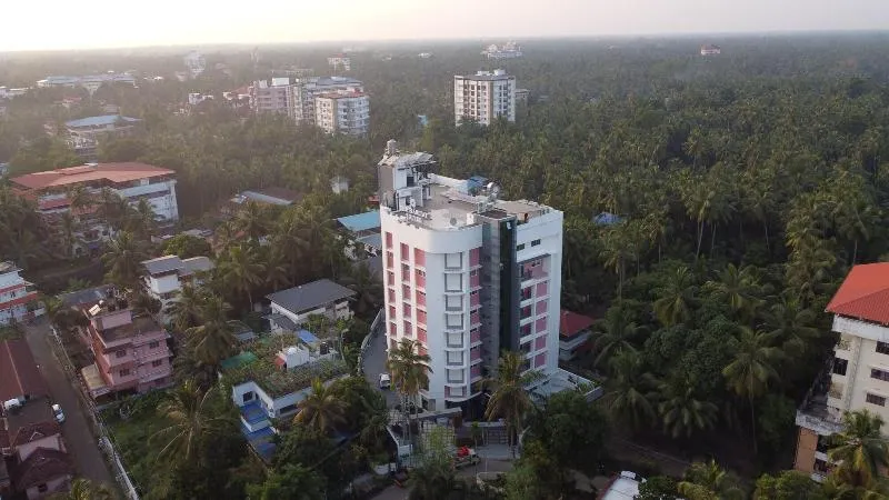 7 Apple Hotel Guruvayur - Image 1
