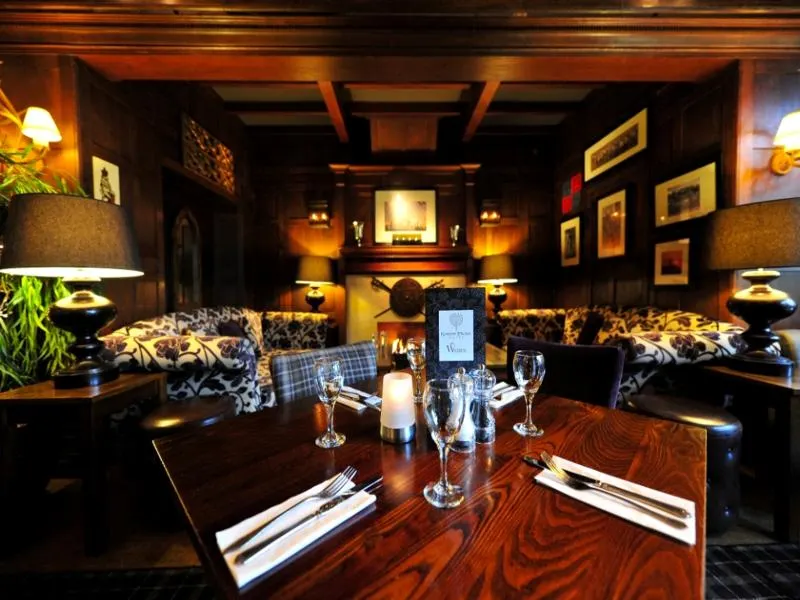 Savoy Park Hotel - Image 1