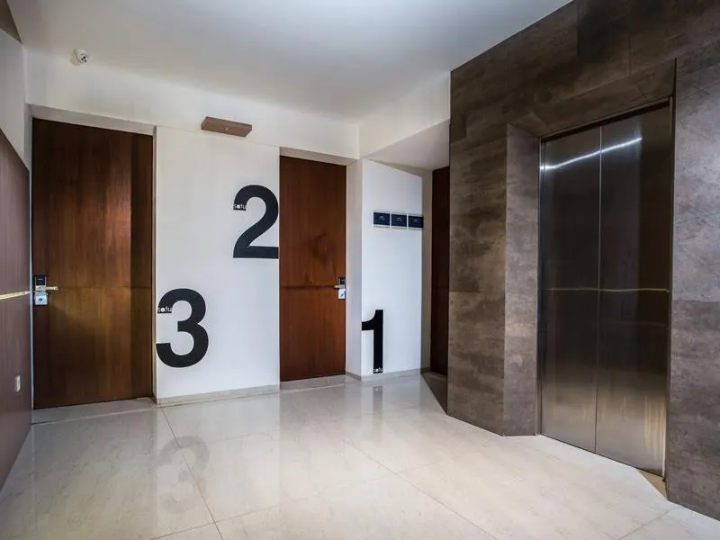 Upscale Suites - Image 1