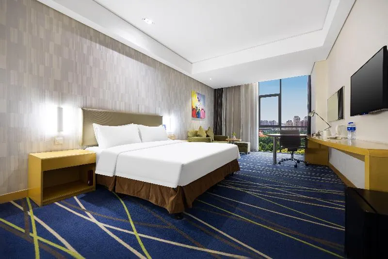 Holiday Inn Express Zhengzhou Airport - Image 1