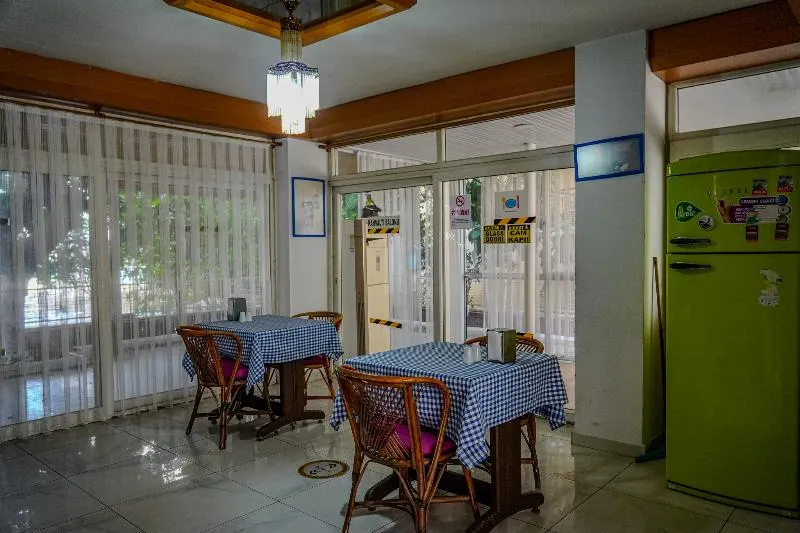 Sazak Otel - Image 1
