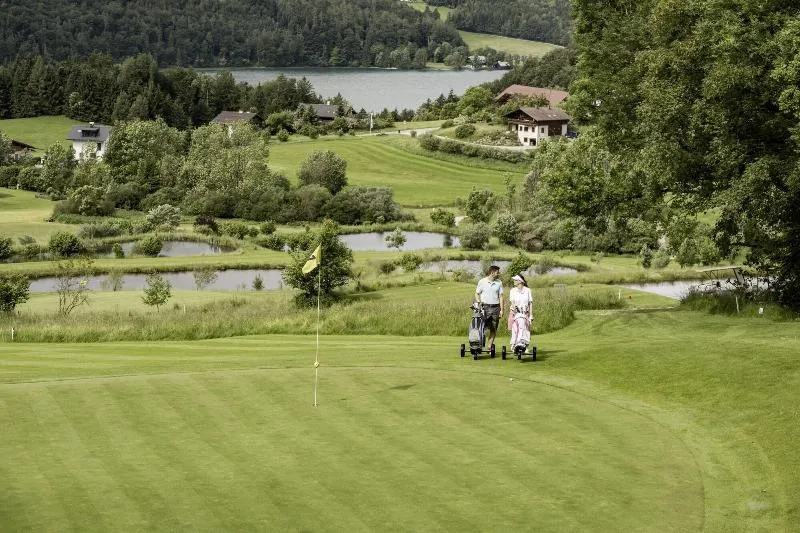Hotel & Spa Ebner's Waldhof am See - Image 1
