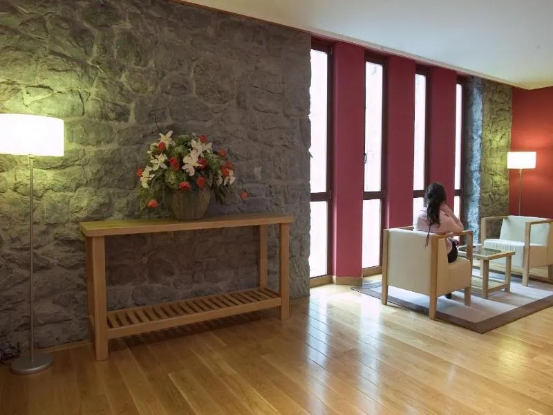 Hotel Erreka Gueñes - Image 1