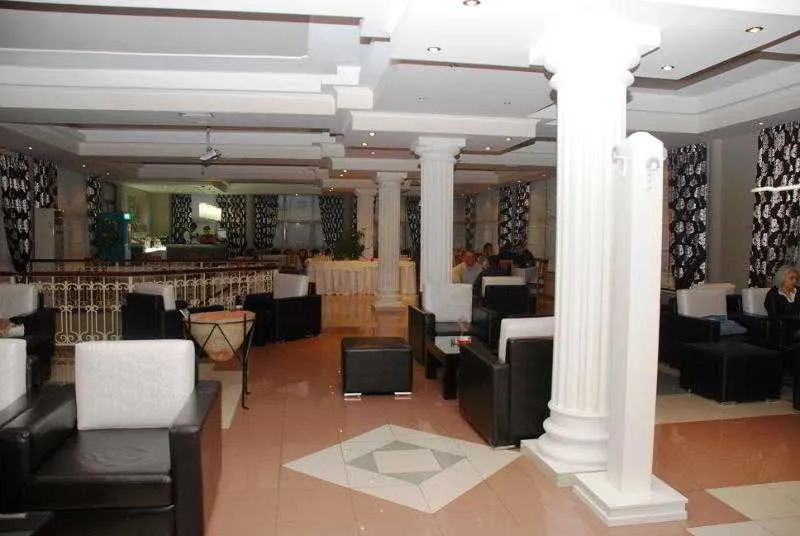 Univers Resort - Image 1