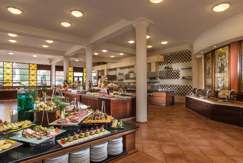 DAS Club Hotel Sunny Beach - Image 1