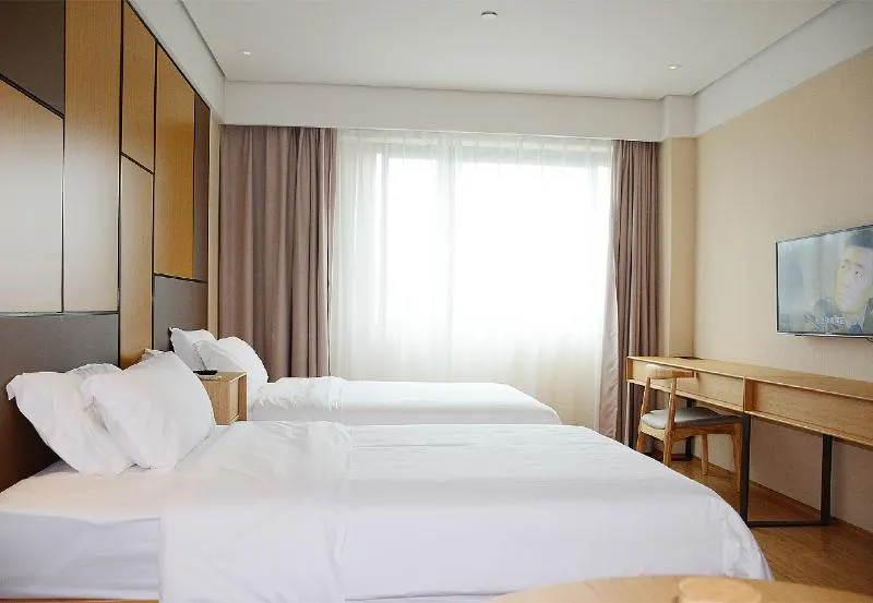 Quanhou Hotel (Shanghai Wildlife Park) - Image 1