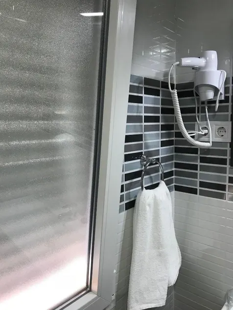 Hostal La Pared - Image 1