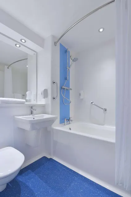 Travelodge Sheffield Meadowhall Hotel - Image 1