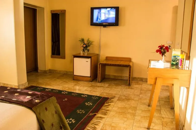 Marhaba Palace Hotel - Image 1
