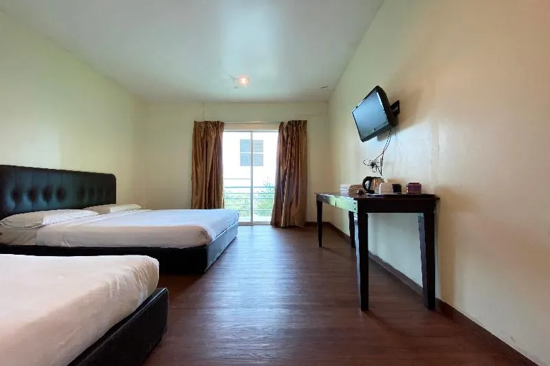 Rocky Mountain Lodge - Image 1
