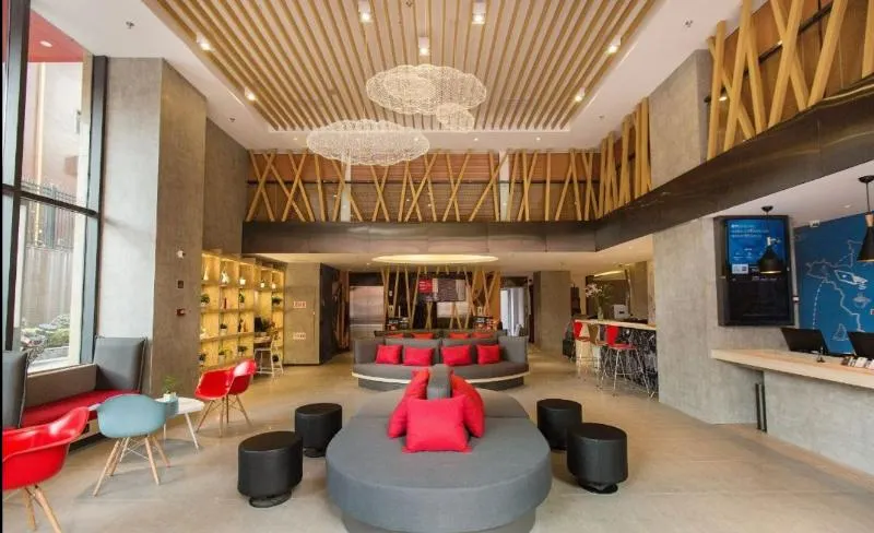 Ibis Hotel (Neijiang North Railway Station) - Image 1