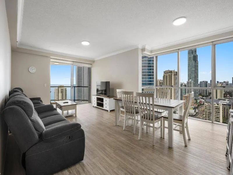 Chevron Renaissance Private Apartments - Image 1