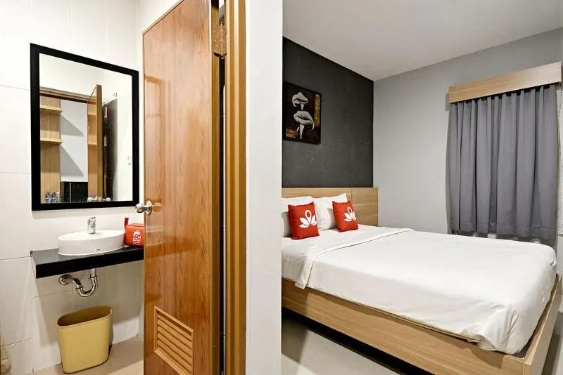 Safin Inn Cipete  by ZEN Rooms - Image 1