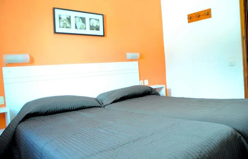 Apartamentos Niza - Image 1