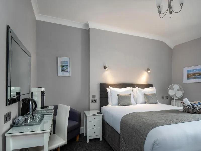Buxton House - Image 1