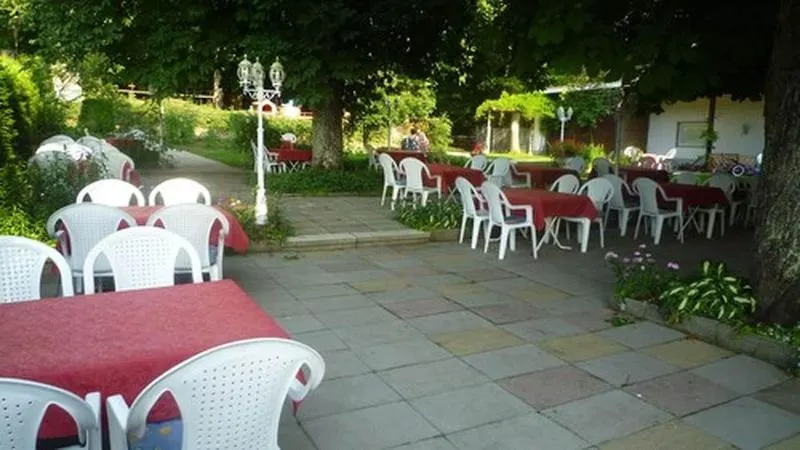 Waldhotel Villa Waldeck - Image 1
