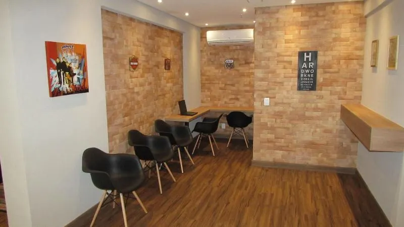 Play Hotel - Image 1