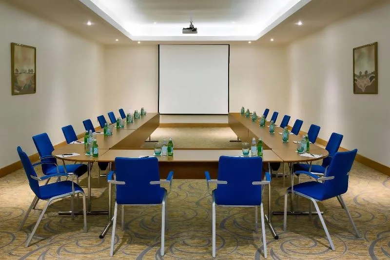 Radisson Blu Riyadh - Image 1