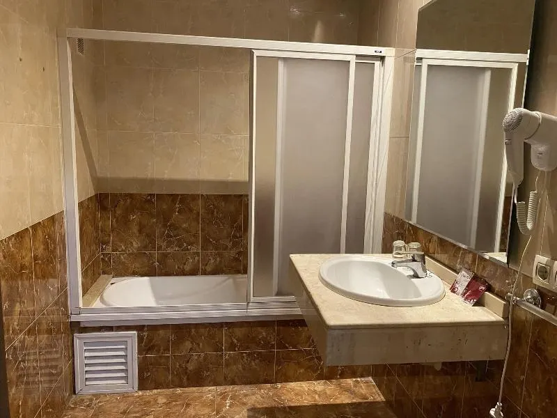Hotel Joma - Image 1