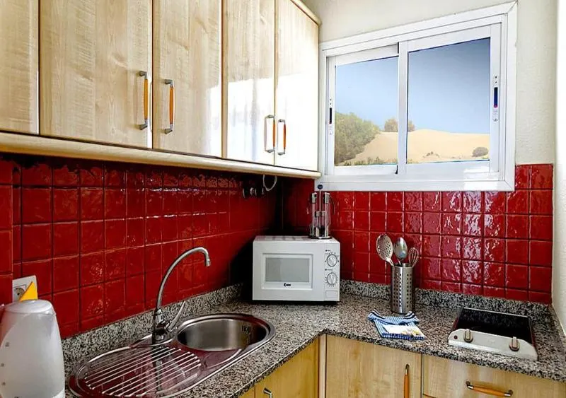 Cocoteros Apartamentos - Image 1