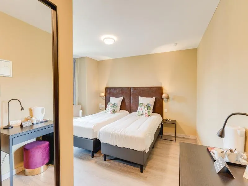 Hotel Italia - Image 1