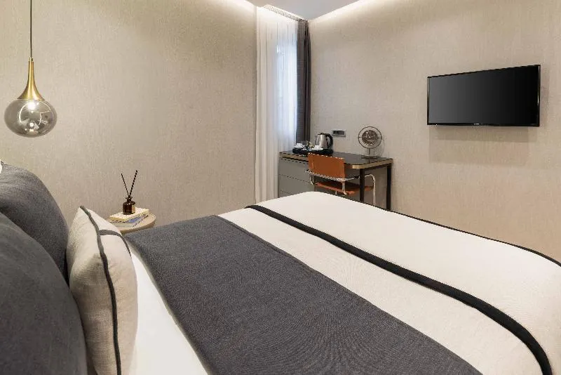 Hotel Villa Zurich Special Class - Image 1