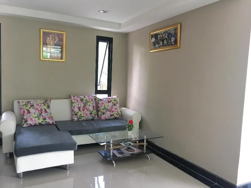 Sutharnlai Apartment - Image 1