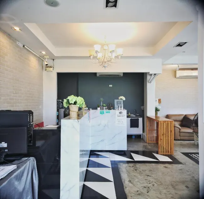 The Battery Park Midtown Villa - Image 1