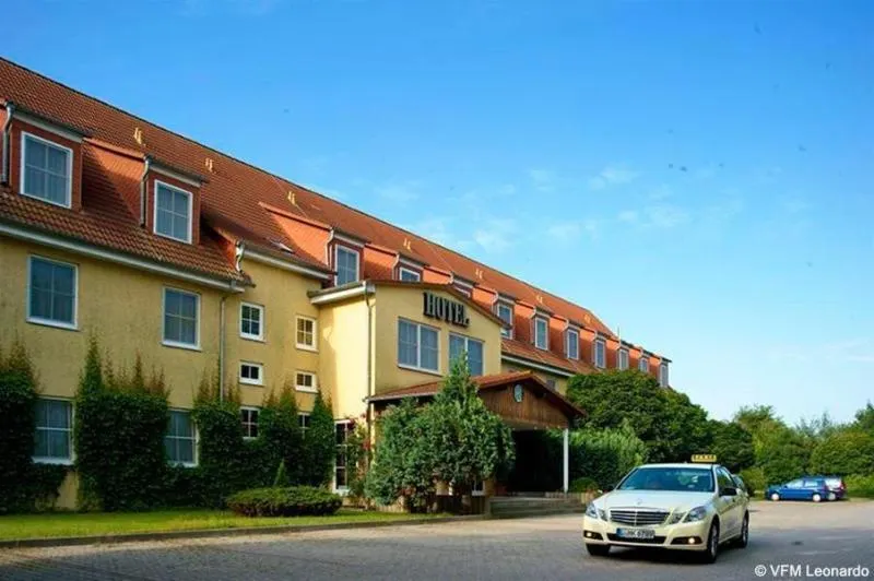 Hotel & Tagungszentrum Schloss Breitenfeld - Image 1