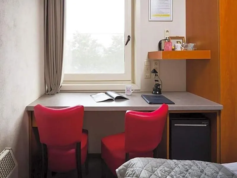 Vivaldi Hotel - Image 1