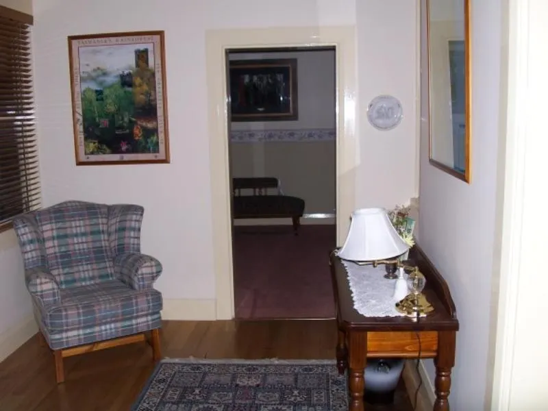 Donalea Bed & Breakfast Castle Forbes Bay - Image 1