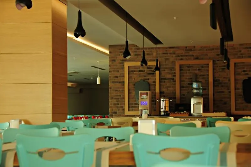 Orfeus Queen Hotel - Image 1