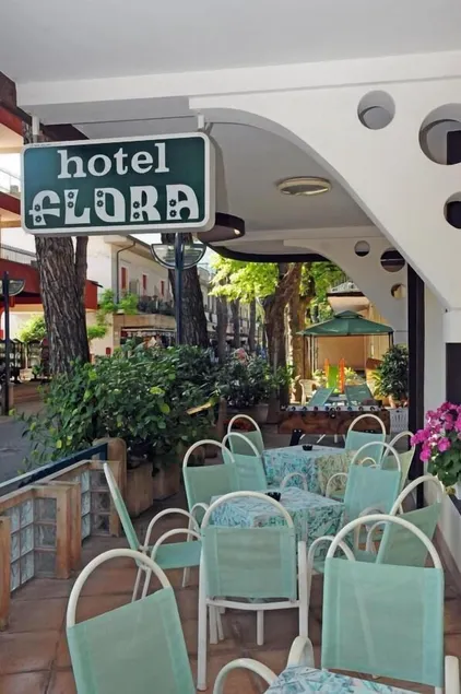 Hotel Flora - Image 1