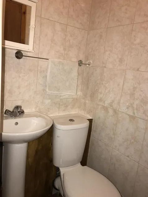 Aberdeen Guest House - Image 1