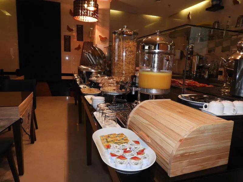 Swiss Blue Hotel Al Zahra - Image 1