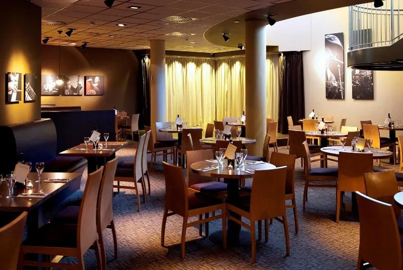 Premier Inn Bristol City Centre - Cabot Circus - Image 1