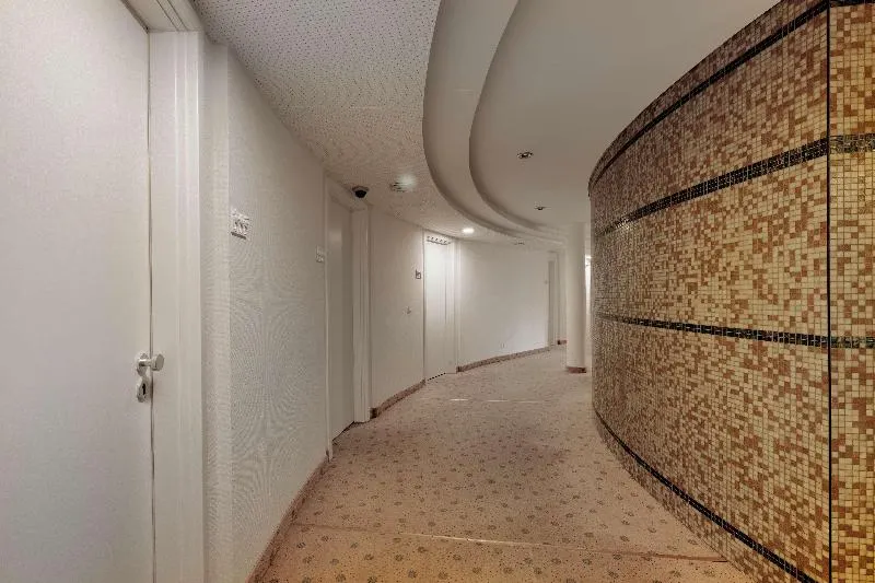 Hotel Domicil Berlin by Golden Tulip - Image 1
