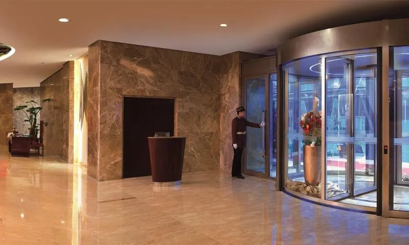 Guangdong Hotel-Zhongzhou - Image 1