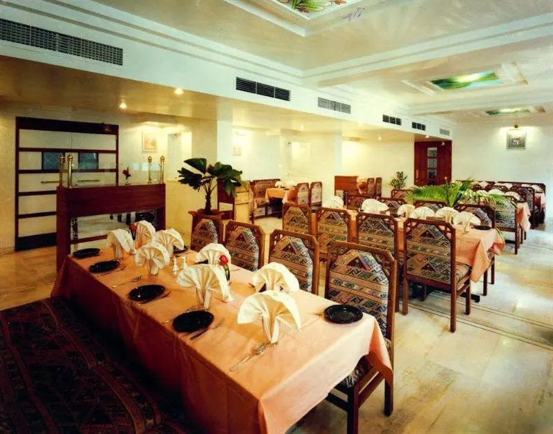 Hotel Ashish Plaza - Image 1