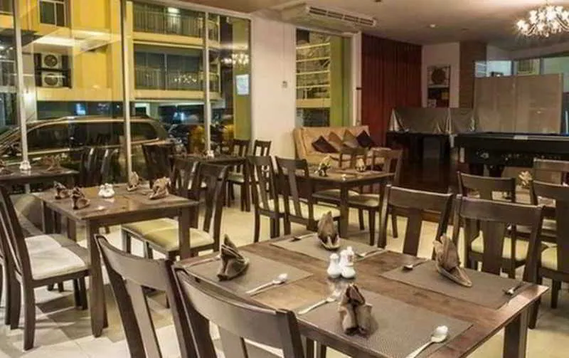 Golden Pearl Hotel - Image 1
