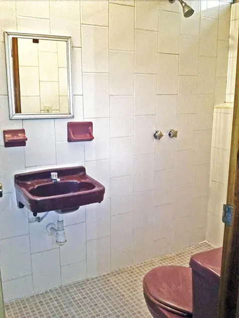 Hotel Avenida - Image 1