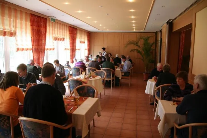 Waldhotel Humboldt FeWo3 - Image 1