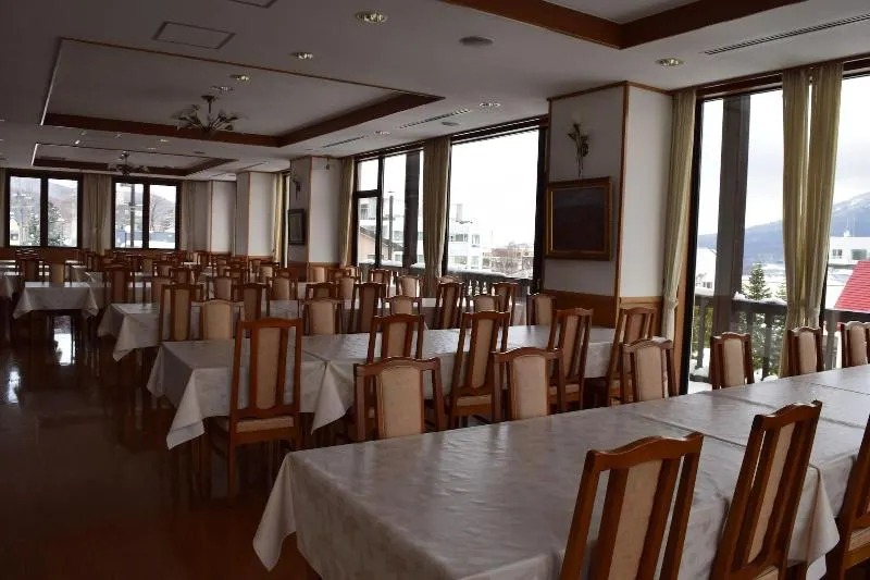 Niseko Park Hotel - Image 1