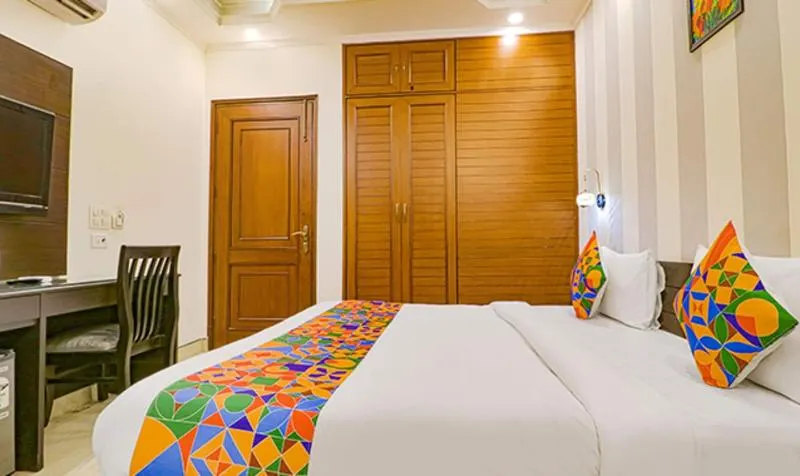 FabHotel RR Residency - DLF Cyber City - Image 1