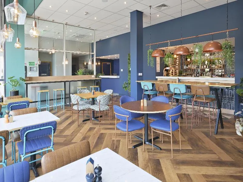 Travelodge Hatfield Central - Image 1