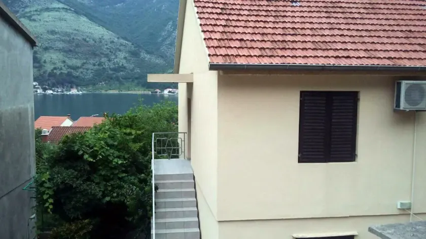 Djura Guesthouse - Image 1