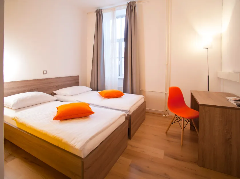 Youth Hostel Uni - Image 1