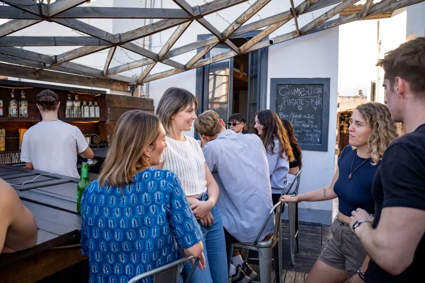 Columbus Rooftop Hostels - Image 1