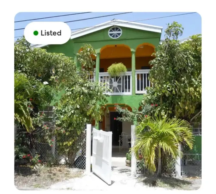 Jo J's Hostel and Guest House - Image 1